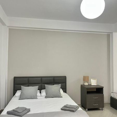 Blossom Apartments فلورا المظهر الخارجي الصورة