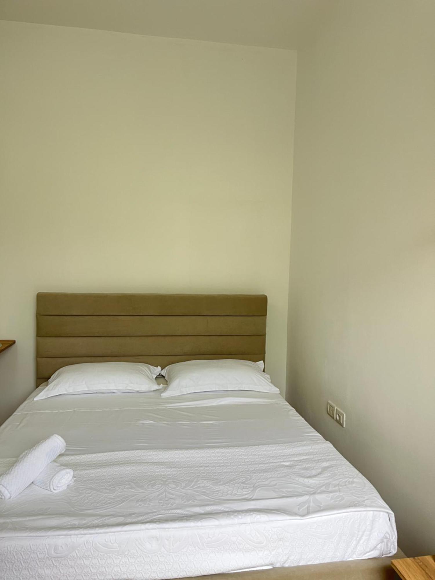 Blossom Apartments فلورا المظهر الخارجي الصورة
