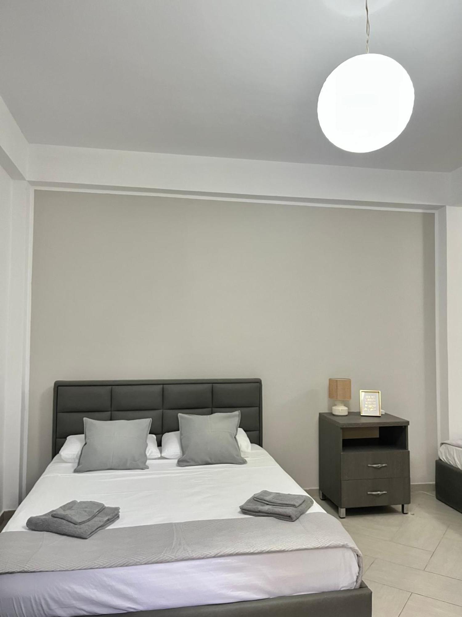 Blossom Apartments فلورا المظهر الخارجي الصورة