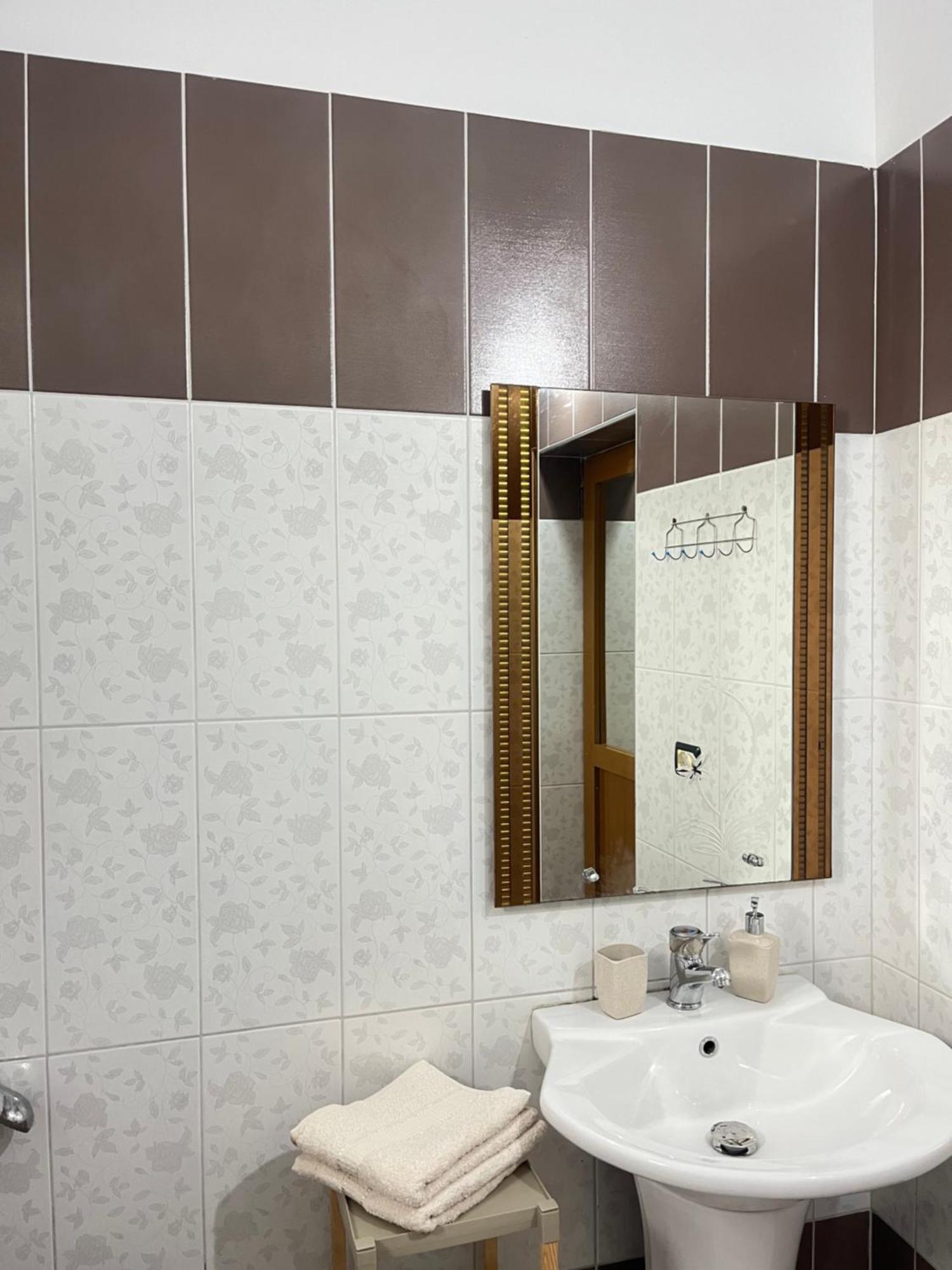 Blossom Apartments فلورا المظهر الخارجي الصورة